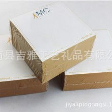 上海華杉印刷紙品貼膜廠 專業印刷包裝設計與禮盒包裝服務